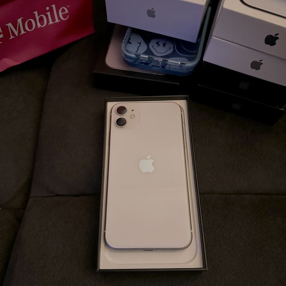IPhone 11 WHITE brand new w/box!